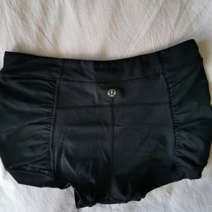 LULULEMON black shorts
